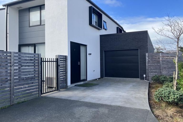 Photo of property in 2 Verlamio Lane, Edgeware, Christchurch, 8013