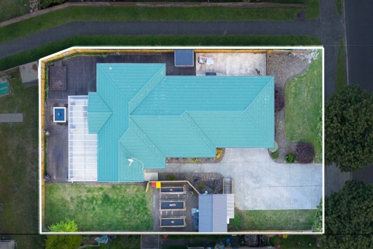 Photo of property in 22 Aldershot Place, Nawton, Hamilton, 3200