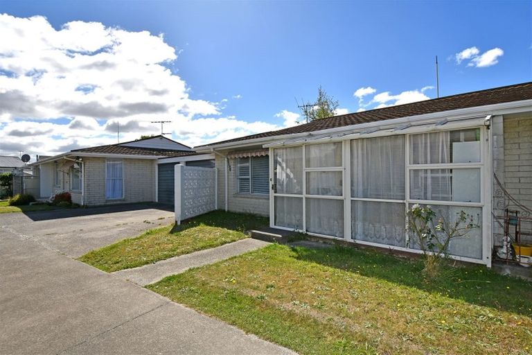 Photo of property in 2/34 Elizabeth Street, Riccarton, Christchurch, 8041