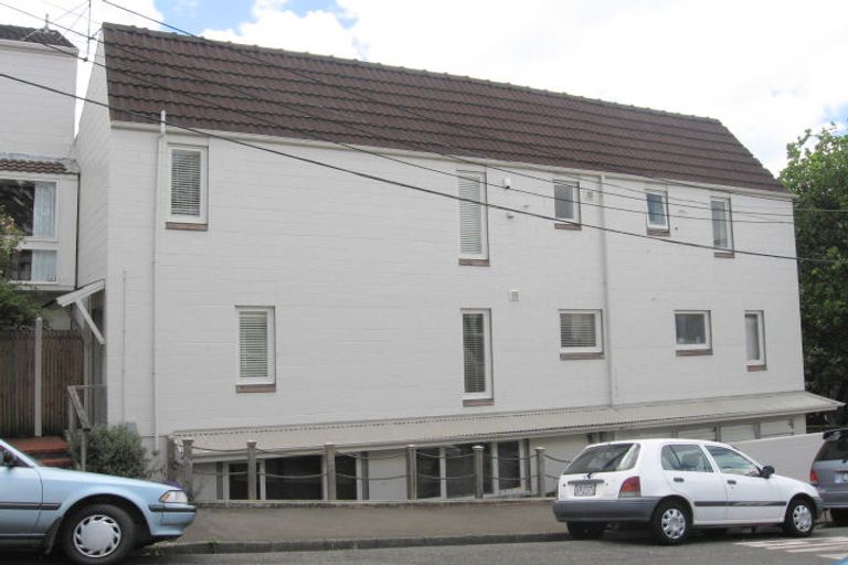 Photo of property in 4 Cottleville Terrace, Thorndon, Wellington, 6011