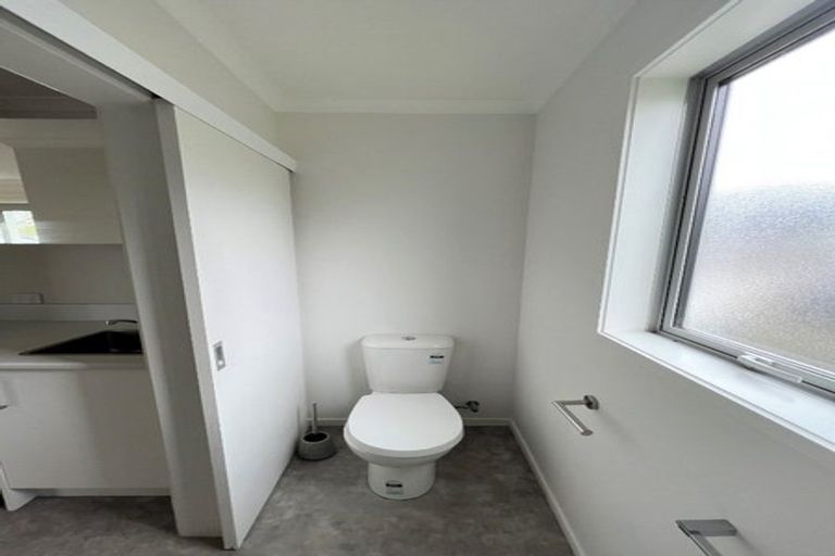 Photo of property in 2/9 Hibiscus Avenue, Hamilton Lake, Hamilton, 3204