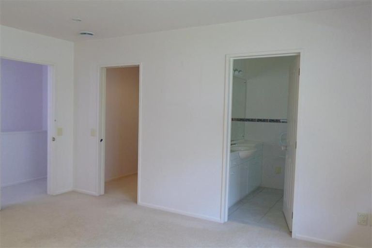 Photo of property in 40 Langana Avenue, Browns Bay, Auckland, 0630