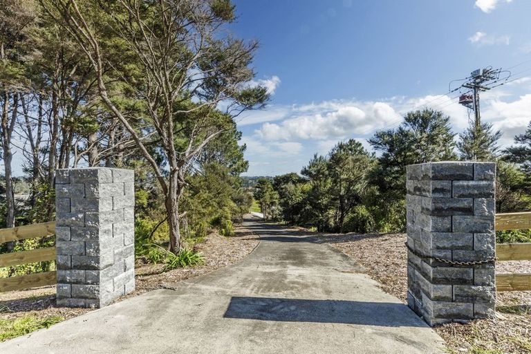 Photo of property in 311 Okura River Road, Okura, Albany, 0792