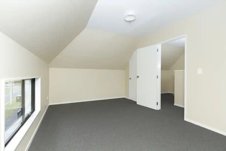 Photo of property in 2/50 Helena Road, Hillcrest, Hamilton, 3216