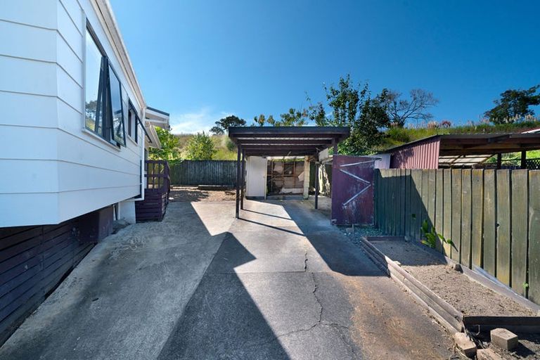 Photo of property in 1/76 Chilcott Road, Henderson, Auckland, 0612