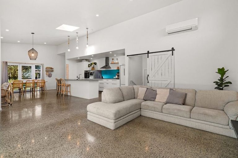 Photo of property in 32a Ohuirehe Road, Coastlands, Whakatane, 3120