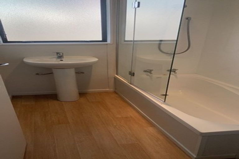 Photo of property in 11 Balmoral Street, Levin, 5510