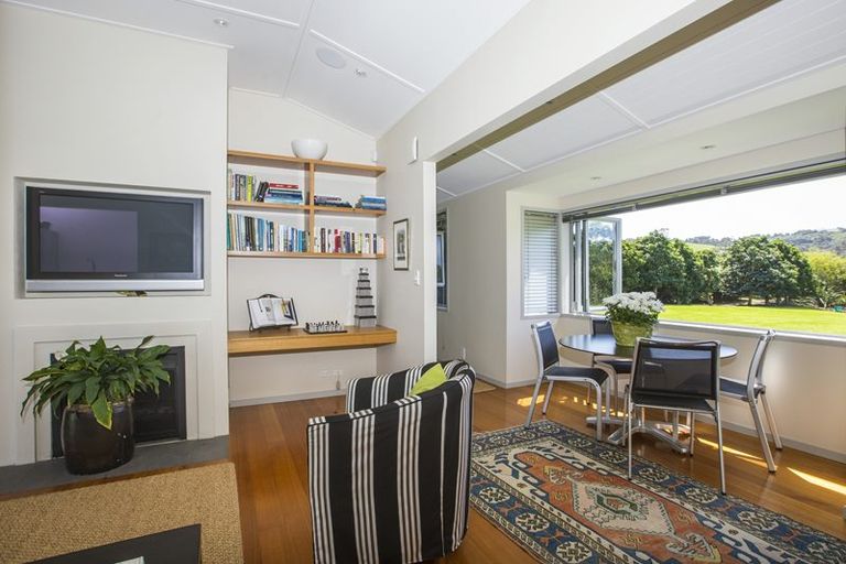 Photo of property in 840 Takatu Road, Tawharanui Peninsula, Warkworth, 0986