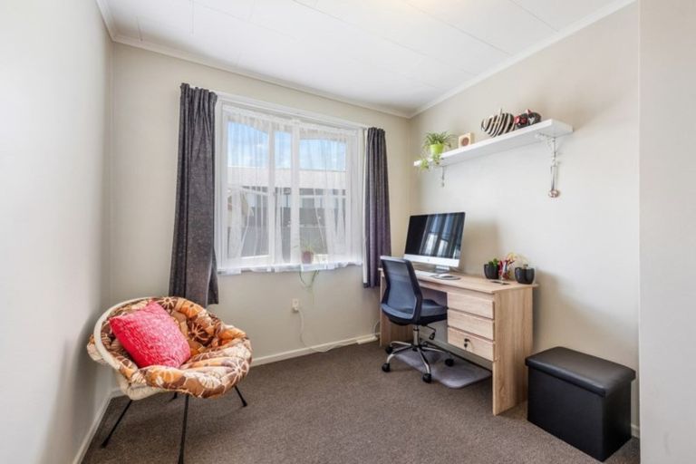 Photo of property in 4/49 Wilford Street, Wallaceville, Upper Hutt, 5018