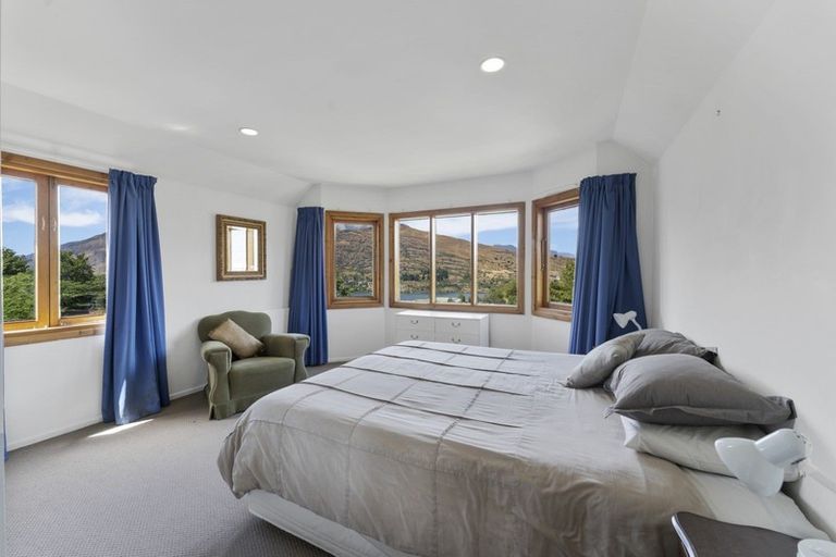Photo of property in 7 Woodbury Rise, Queenstown, 9300
