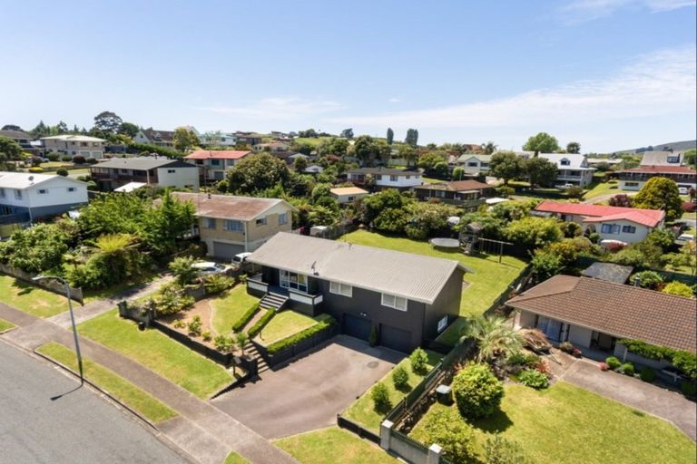 Photo of property in 31 Dunton Drive, Welcome Bay, Tauranga, 3112