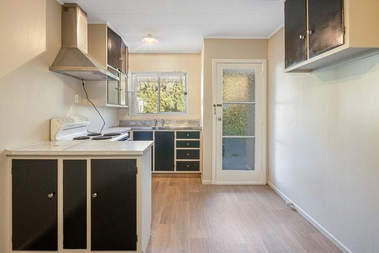 Photo of property in 3/10 Petherick Crescent, Johnsonville, Wellington, 6037