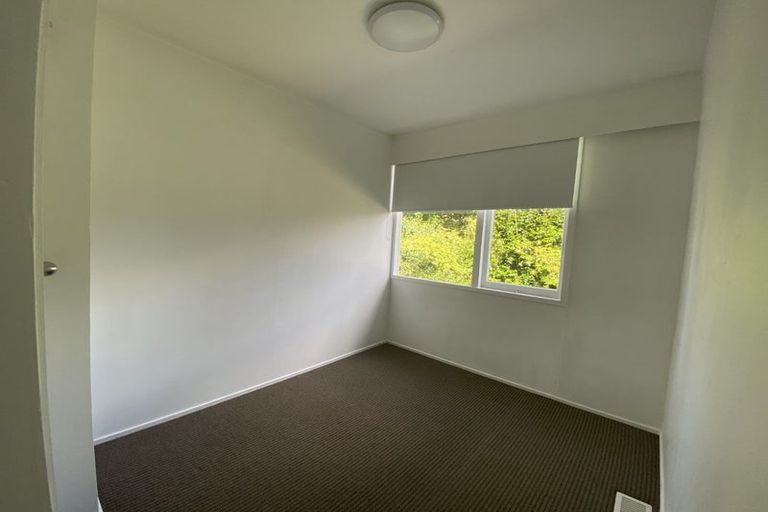 Photo of property in 2/58 Peach Road, Glenfield, Auckland, 0629