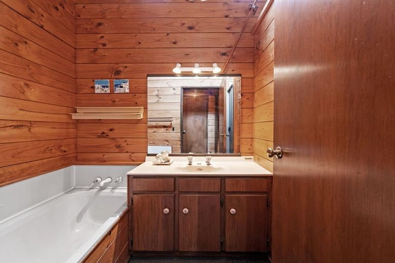 Photo of property in 1/55 Mere Road, Taupo, 3330