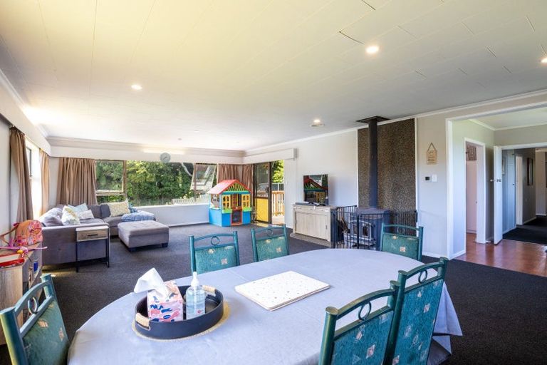 Photo of property in 114 Oxford Road, Okato, 4335