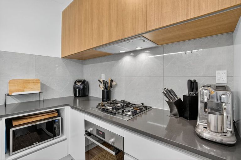 Photo of property in 57b Hogans Road, Glenfield, Auckland, 0629