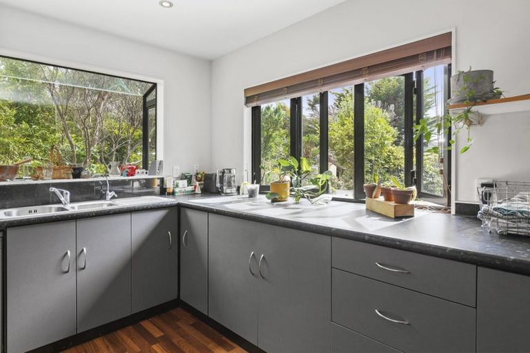 Photo of property in 5 Colorado Grove, Brooklyn, Wellington, 6021