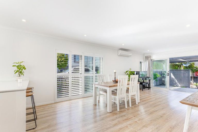 Photo of property in 7 Peihana Road, Hobsonville, Auckland, 0616