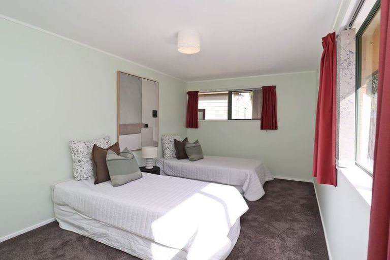 Photo of property in 76 Joyce Road, Hampden, 9410