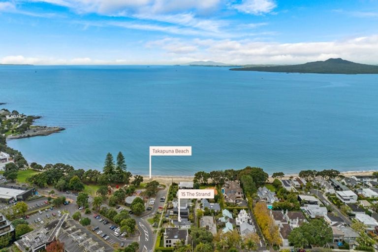 Photo of property in 15 The Strand, Takapuna, Auckland, 0622