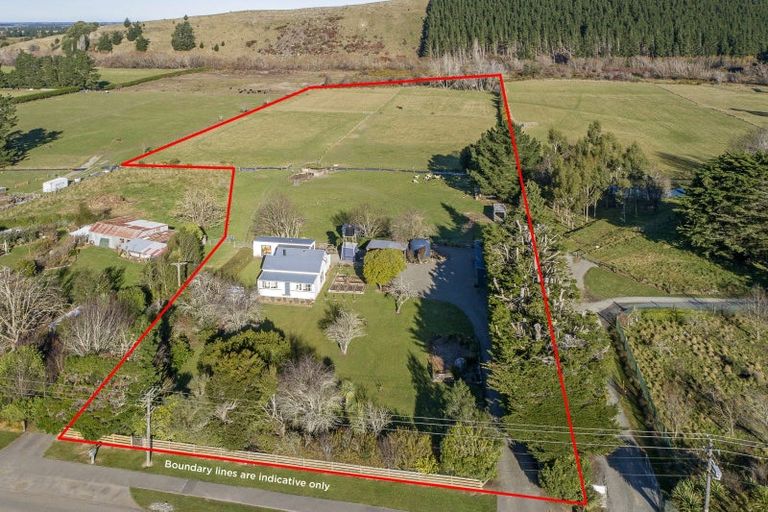 Photo of property in 3139 Coaltrack Road, Coalgate, 7673