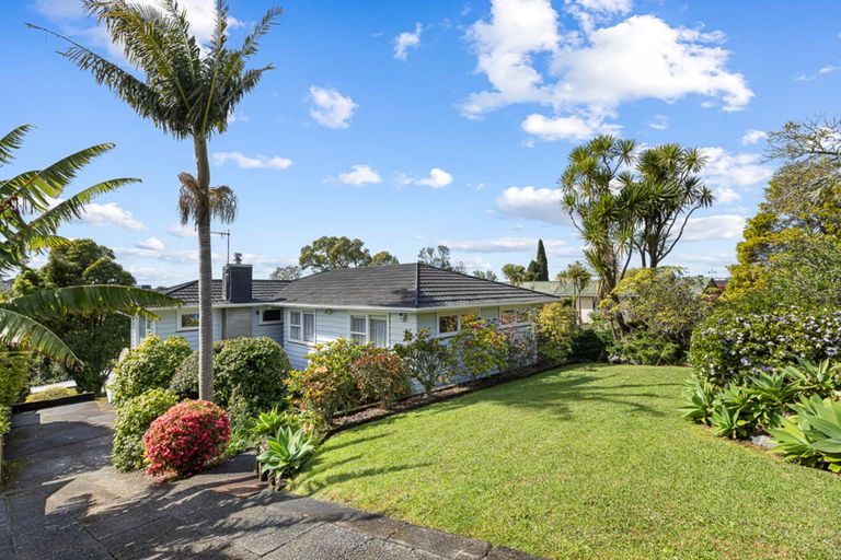 Photo of property in 7 Hilling Street, Titirangi, Auckland, 0604