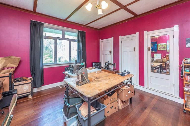 Photo of property in 102 Putiki Drive, Putiki, Whanganui, 4500