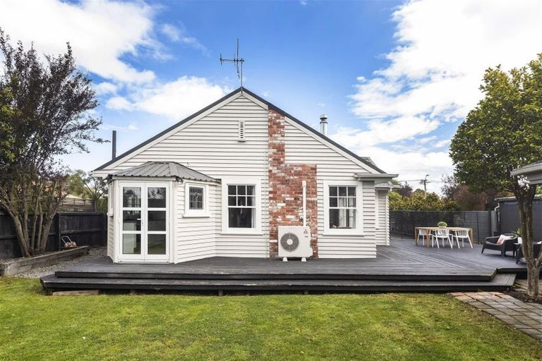 Photo of property in 112 Watford Street, Strowan, Christchurch, 8052