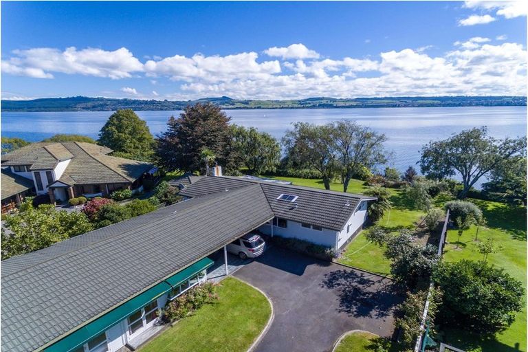 Photo of property in 18 Oregon Drive, Rainbow Point, Taupo, 3330