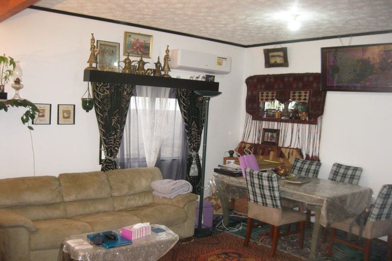 Photo of property in 17 Marne Grove, Waitangirua, Porirua, 5024