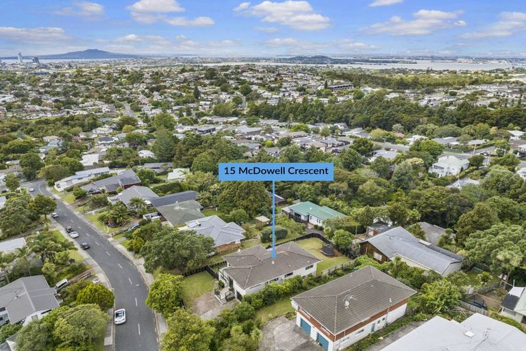 Photo of property in 15 Mcdowell Crescent, Hillcrest, Auckland, 0627