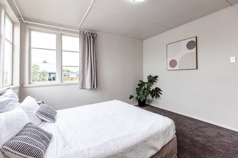 Photo of property in 1 Kotuku Street, Castlecliff, Whanganui, 4501