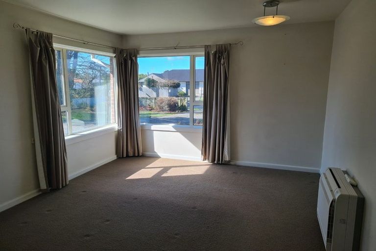 Photo of property in 85 Withells Road, Avonhead, Christchurch, 8042