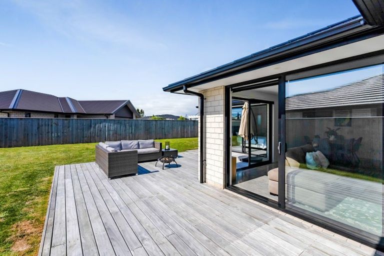 Photo of property in 44 Aratapu Street, Waitara, 4320