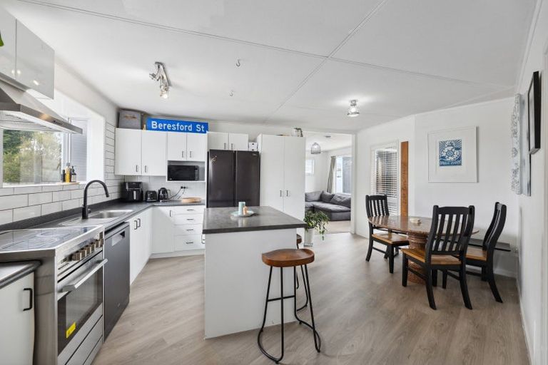 Photo of property in 15 Frederick Street, Two Mile Bay, Taupo, 3330