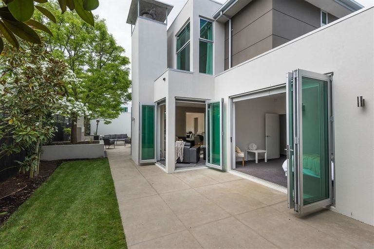 Photo of property in 59 Wai-iti Terrace, Burnside, Christchurch, 8052