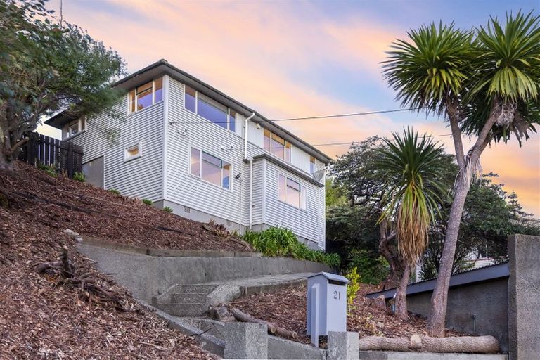 Photo of property in 21 Martin Street, Ranui, Porirua, 5024