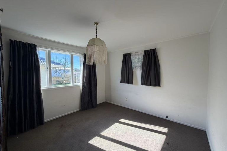 Photo of property in 26 Awatere Street, Clover Park, Auckland, 2023