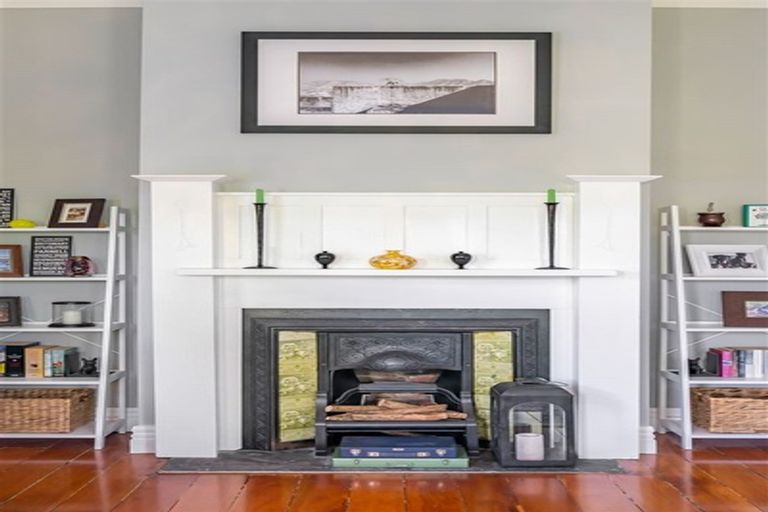 Photo of property in 17 Victoria Street, Ebdentown, Upper Hutt, 5018