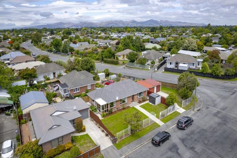 Photo of property in 1/136 Harris Crescent, Papanui, Christchurch, 8053