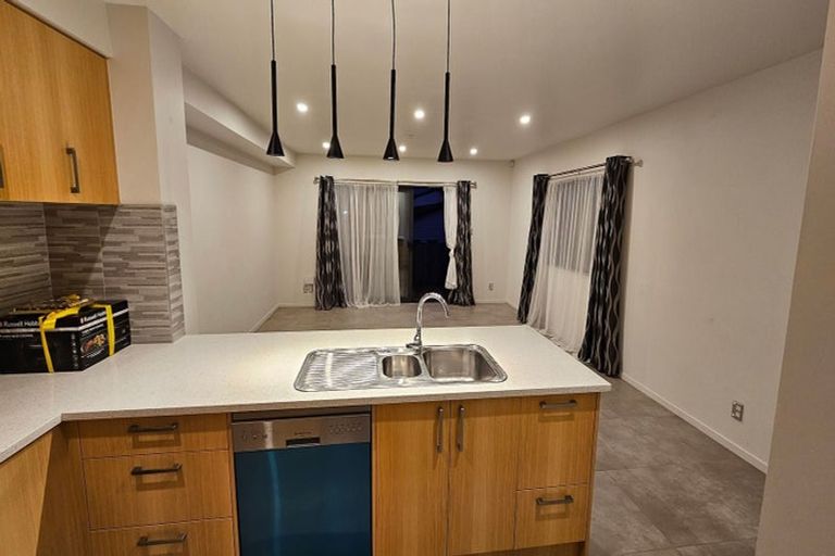 Photo of property in 37a Kahui Parade, Karaka, Papakura, 2113