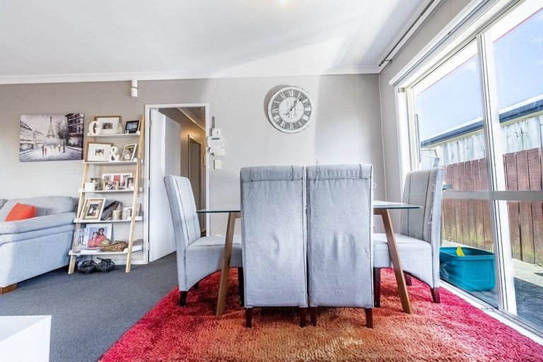 Photo of property in 6 Harvard Court, Melville, Hamilton, 3206