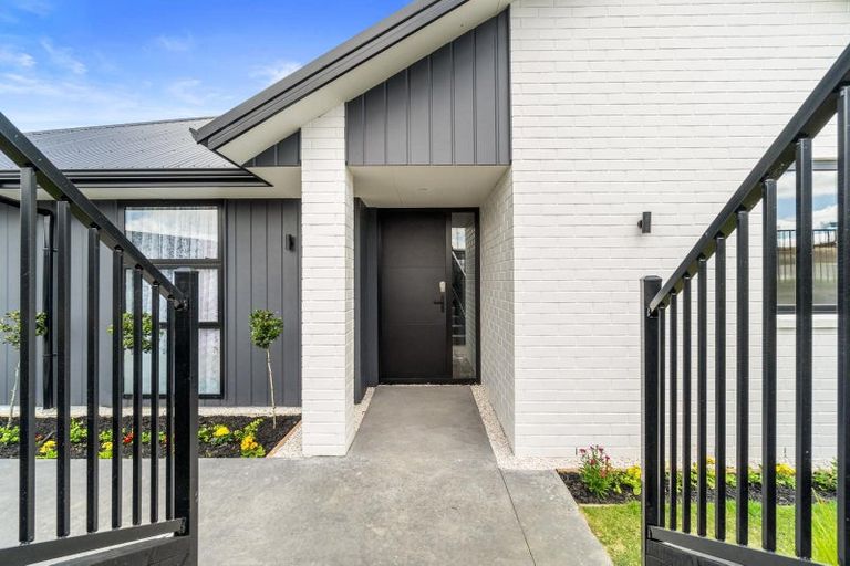 Photo of property in 2 Celeste Terrace, Peacocke, Hamilton, 3206