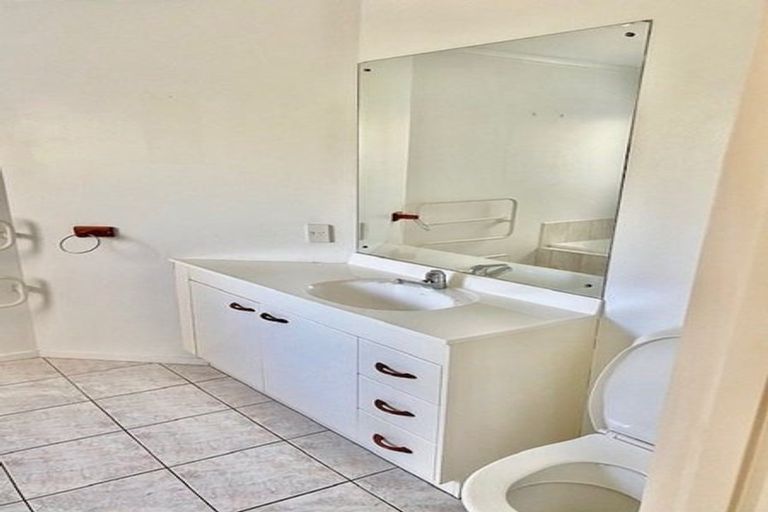 Photo of property in 19a Cantora Avenue, Northpark, Auckland, 2013