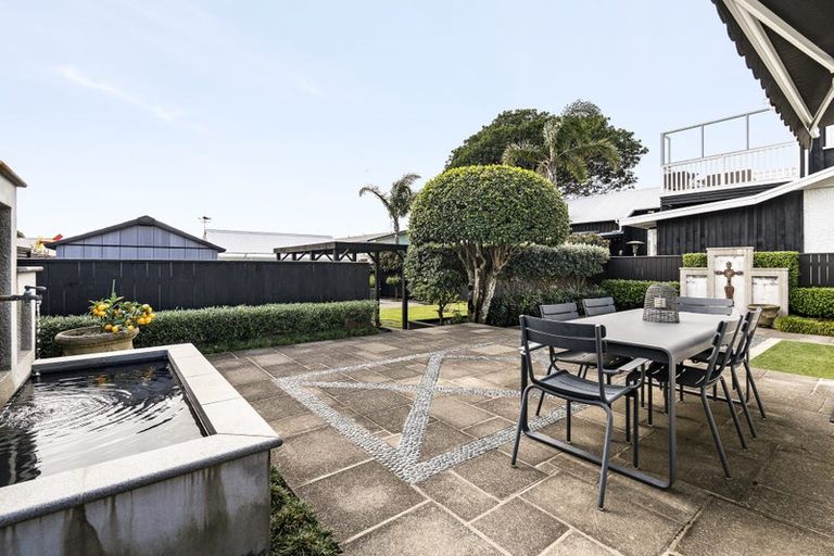 Photo of property in 89 Pendarves Street, New Plymouth, 4310