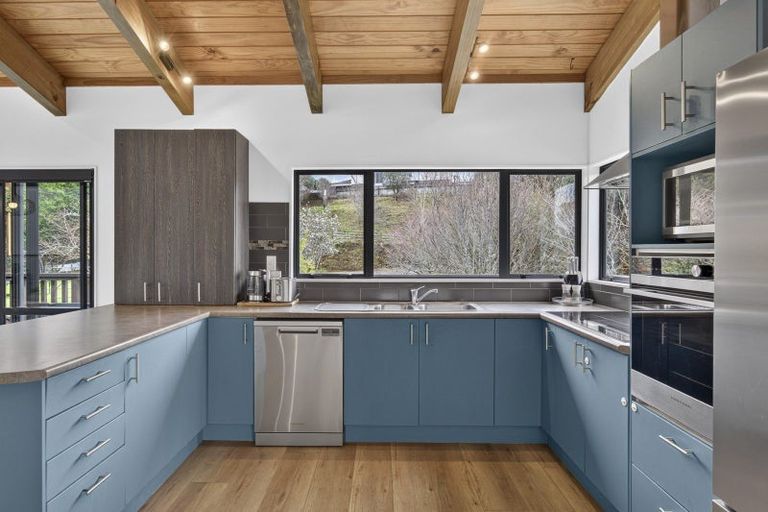 Photo of property in 1a Lismore Street, Strandon, New Plymouth, 4312