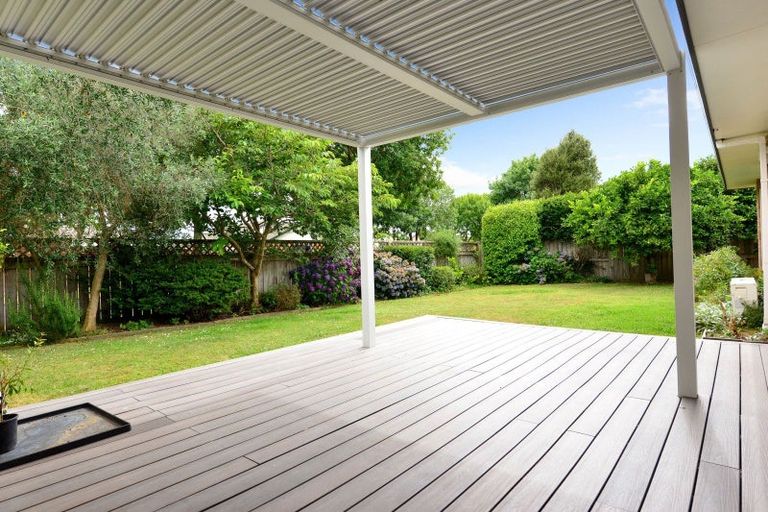 Photo of property in 10 Admiral Crescent, Flagstaff, Hamilton, 3210