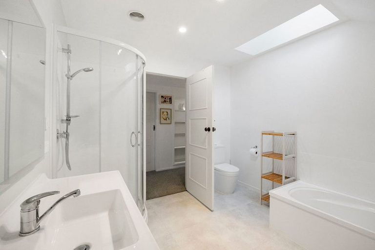 Photo of property in 56 Grosvenor Street, Cambridge, 3434