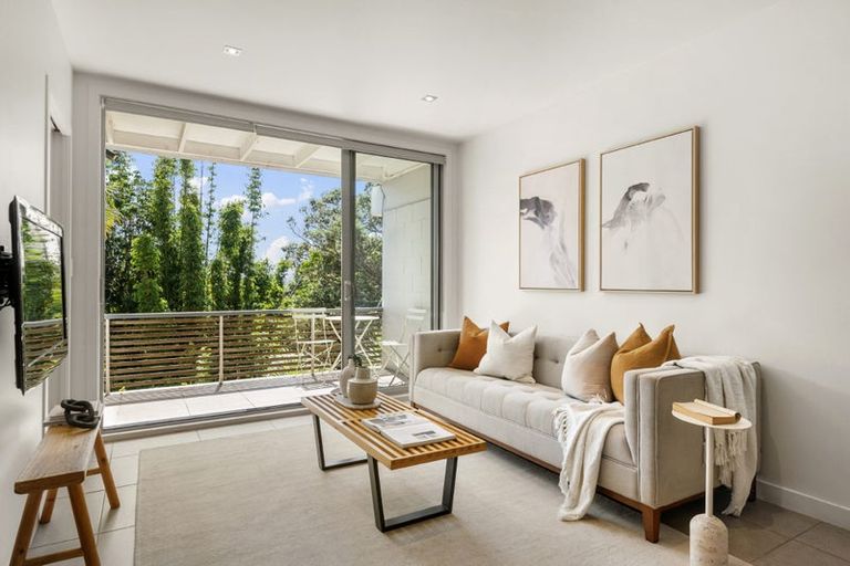 Photo of property in 3/73 Princes Street, Northcote Point, Auckland, 0627