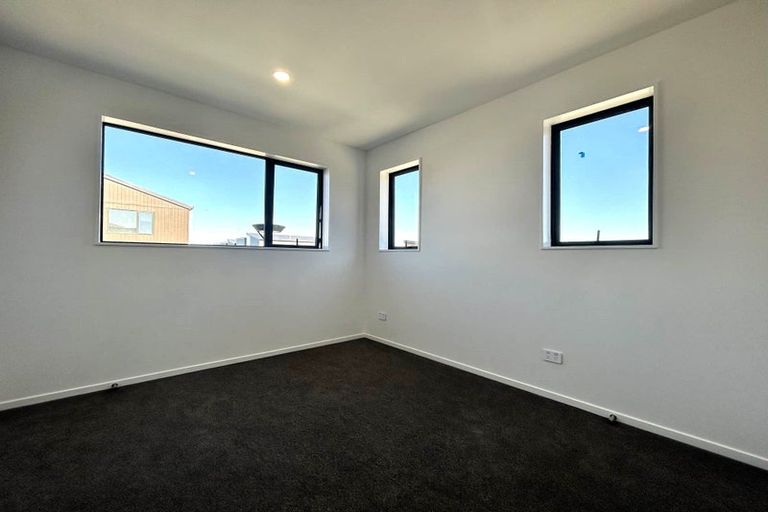 Photo of property in 10 Raupeti Lane, Henderson, Auckland, 0612